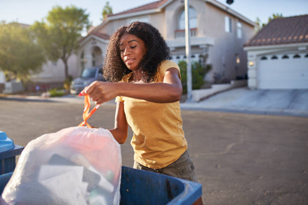 Best Junk Hauling Services  in Veneta, OR